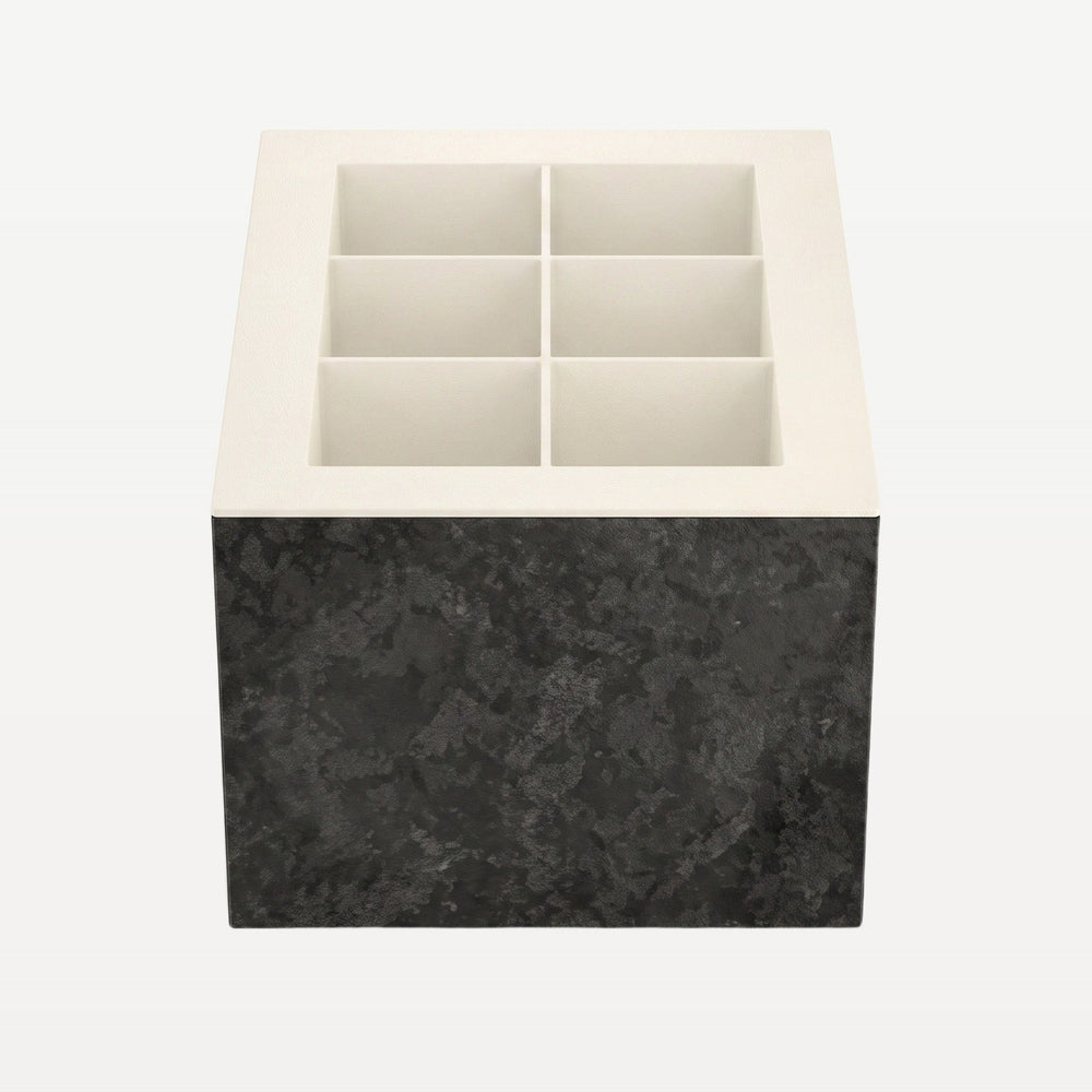 Ice cube trays