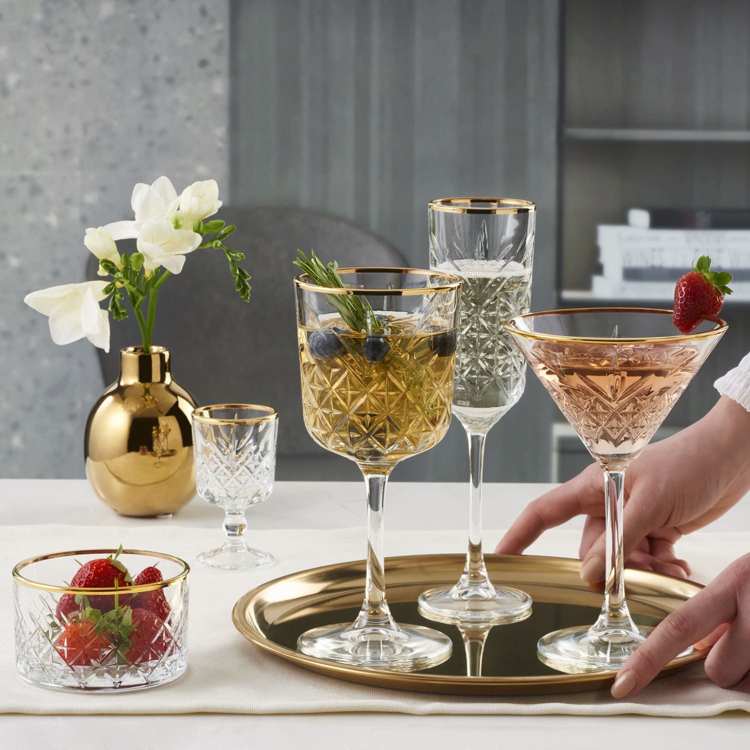 Pasabahce Timeless Wijnglas 33 Gouden Rand - 4 Stuks - Glazen.nl