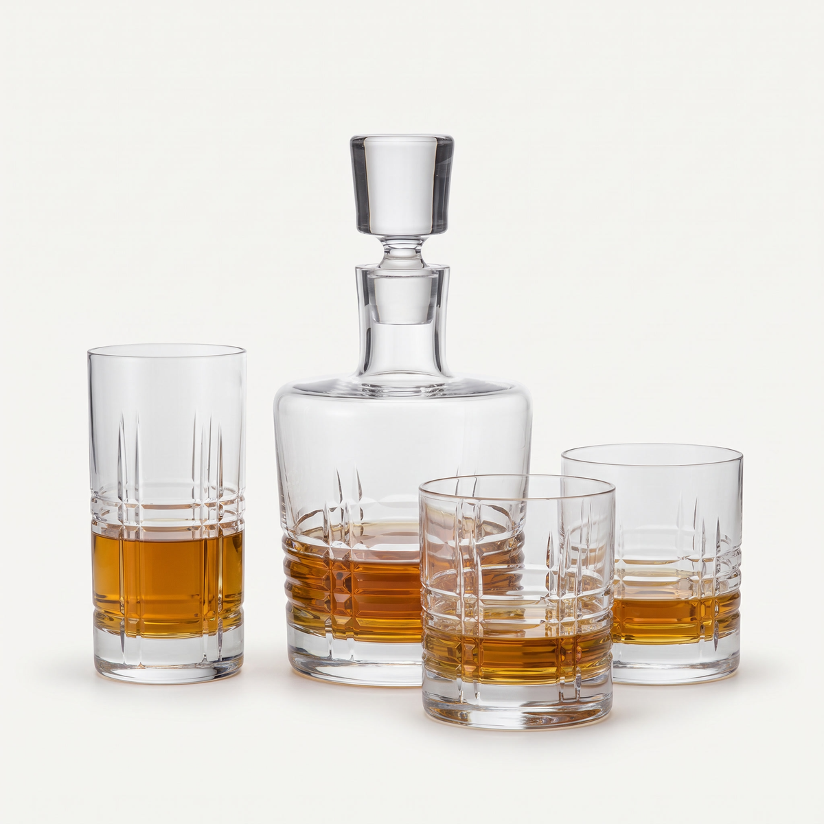 Zwiesel Glas Destille No. 1 Basic Bar Classic whiskyset gevuld met whisky