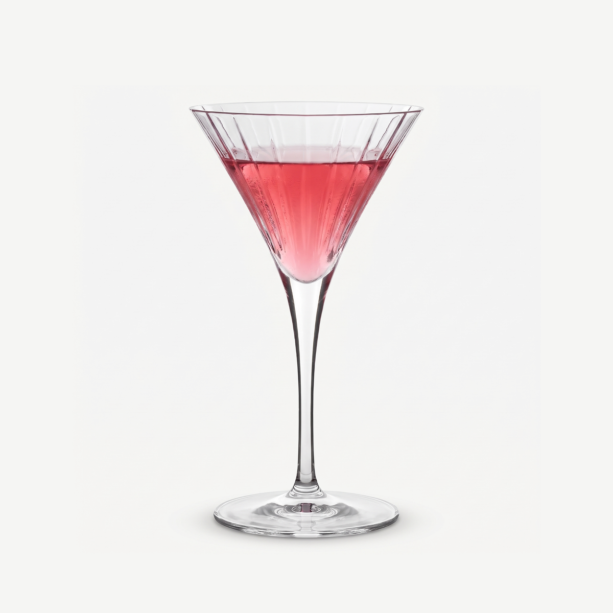 Luigi Bormioli Bach Martiniglas 26 Cl gevuld met cocktail
